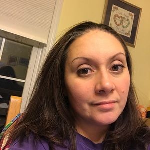 Meet your Posher, Adrienne